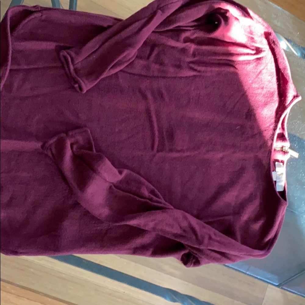 Micheal Kors sweater small zipper  in the back